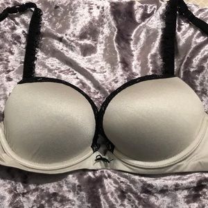 34B Bra